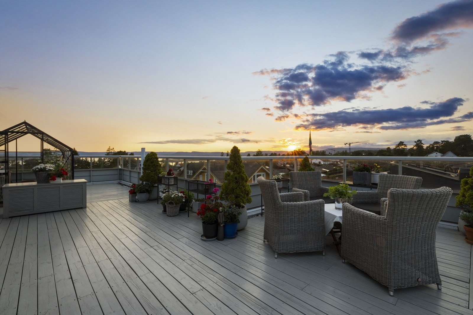 80 kvm som vender mot tre himmelretninger. Galleribilde