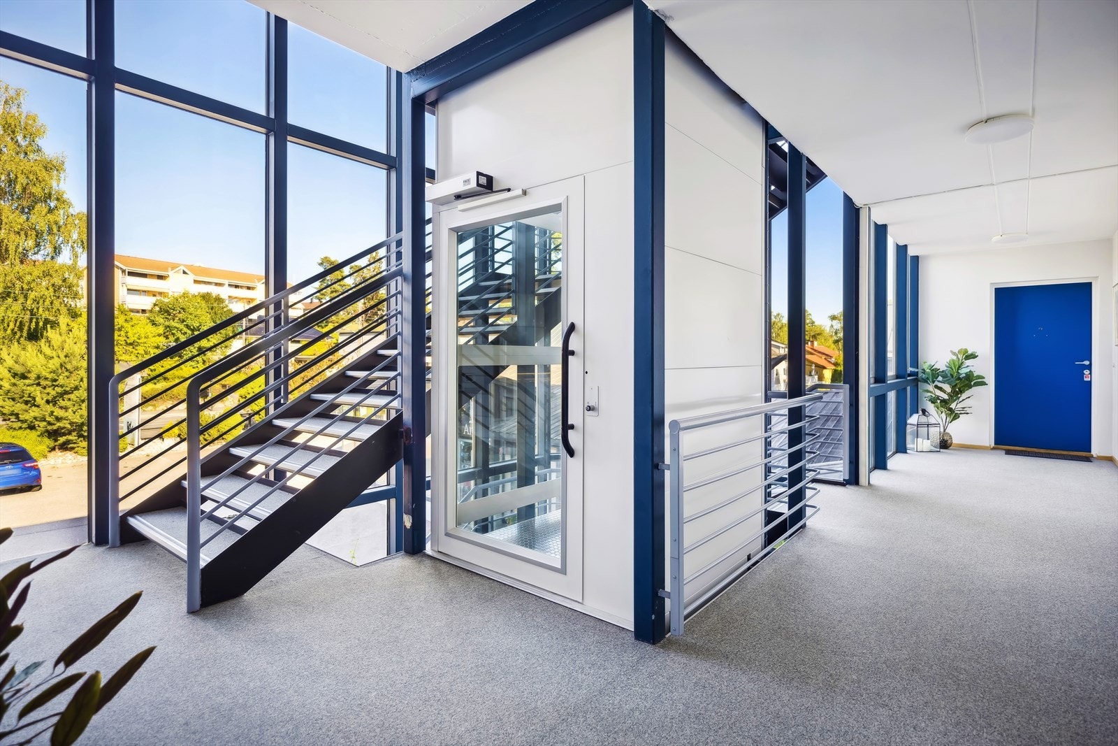 Leiligheten har rettighet til egen heis som tar deg til alle etasjer. Galleribilde