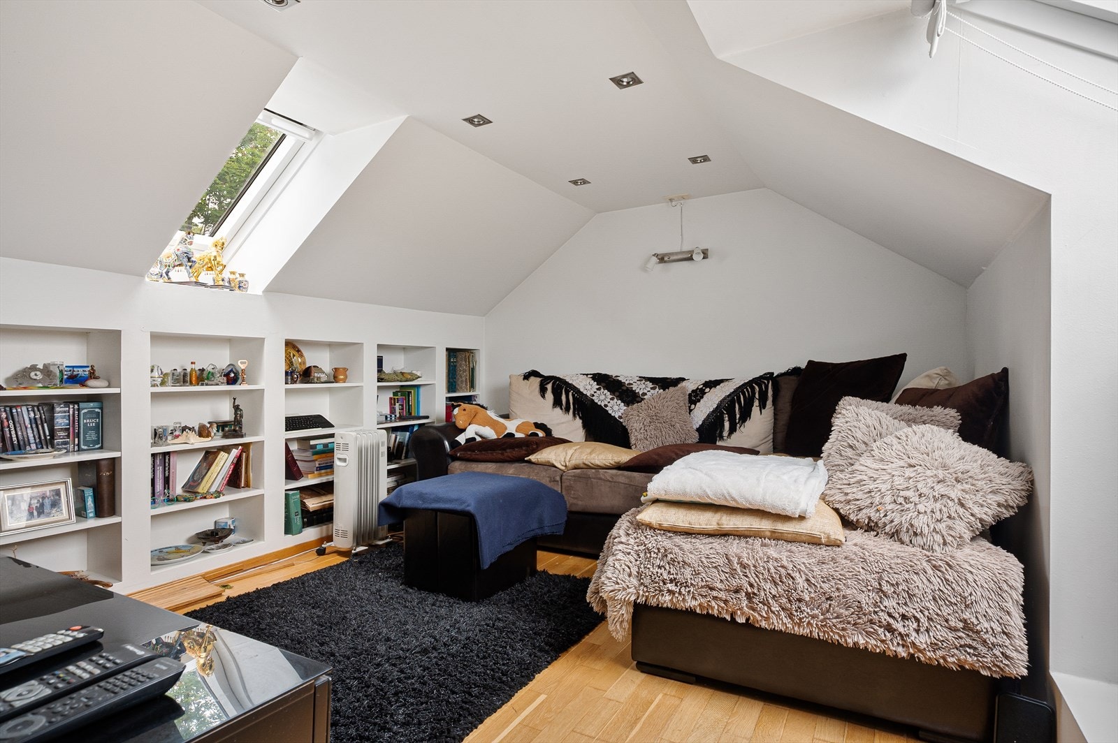 Loftstuen er et ypperlig sted for å trekke seg tilbake. Galleribilde