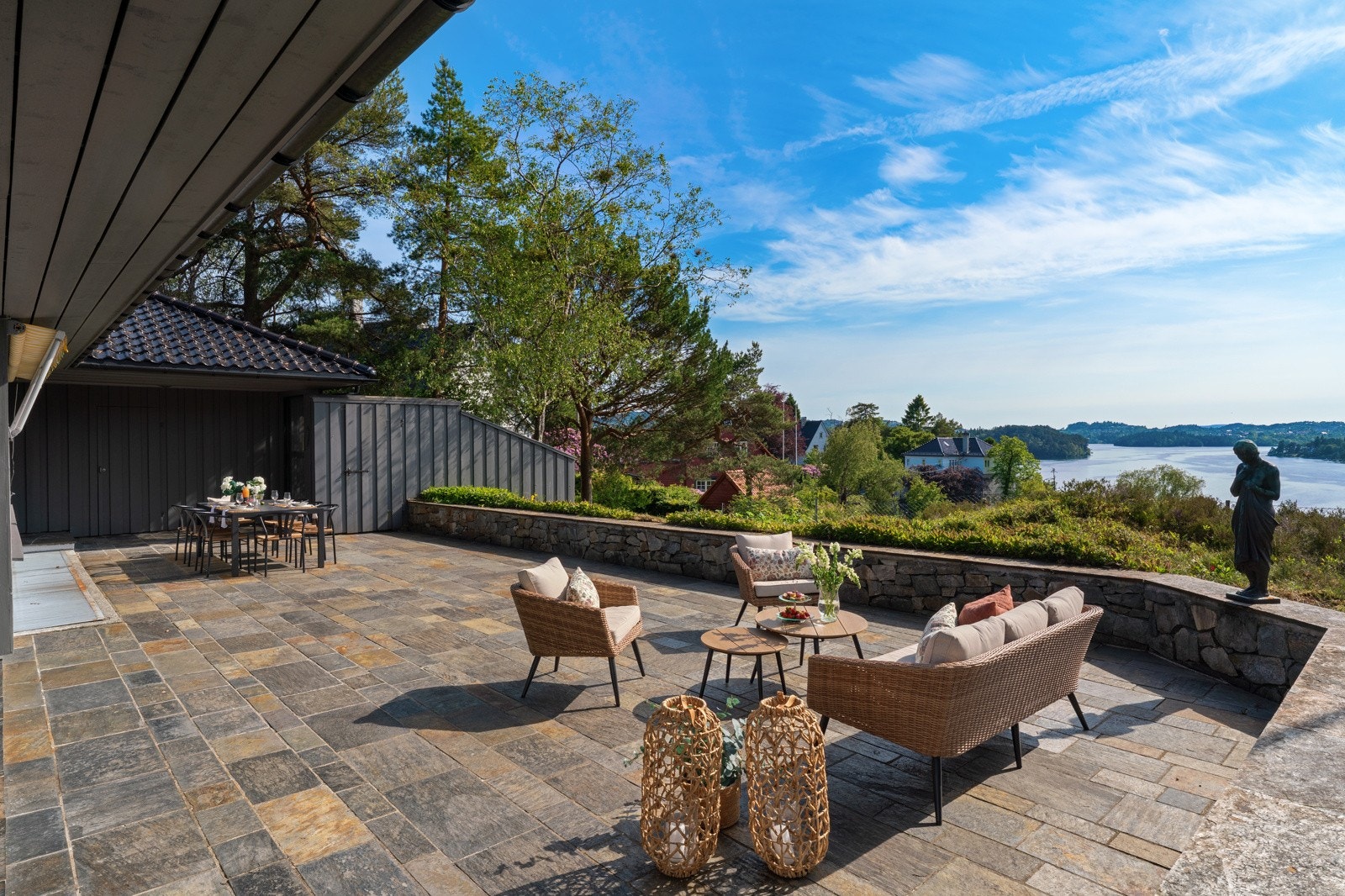 Usjenert terrasse på 98 kvm Galleribilde