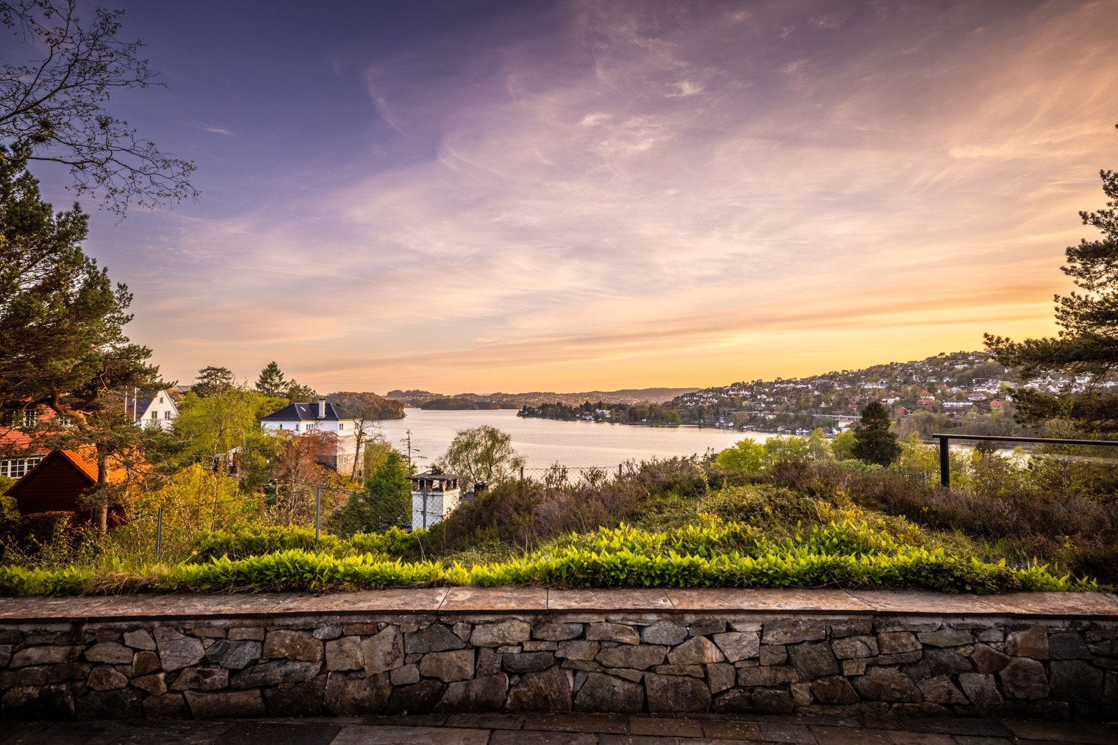 Nydelig utsikt i fra terrassen. Galleribilde