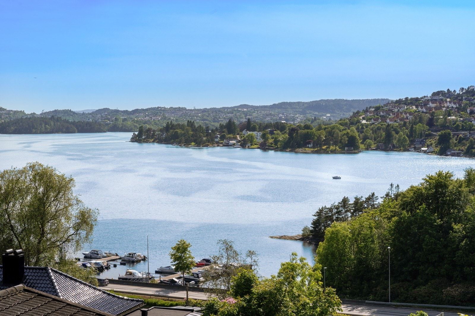 Flott utsikt over Nordåsvannet Galleribilde