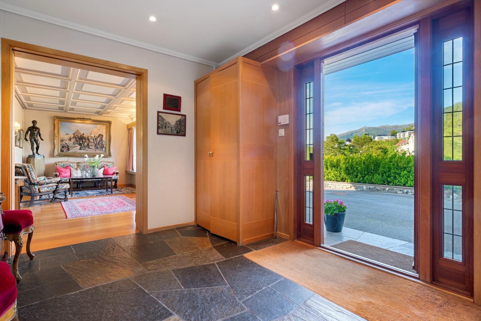 Inngangsparti Galleribilde