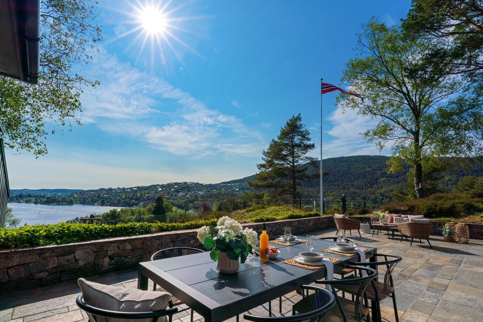 Gode solforhold på terrassen Galleribilde