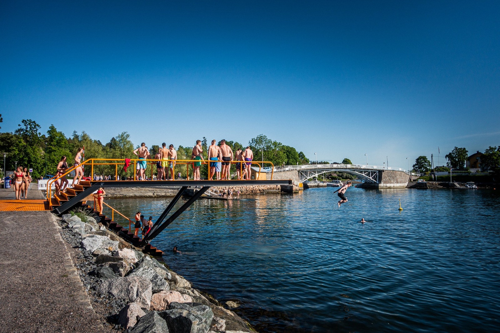 Kort reisevei til hyggelige badeplasser sommerstid. Her ved Bekkelagsbadet. Galleribilde