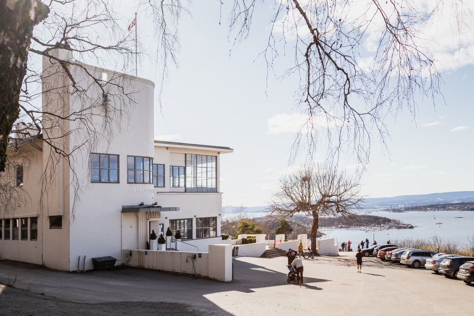 Gåavstand til ærverdige Ekebergrestauranten. Galleribilde