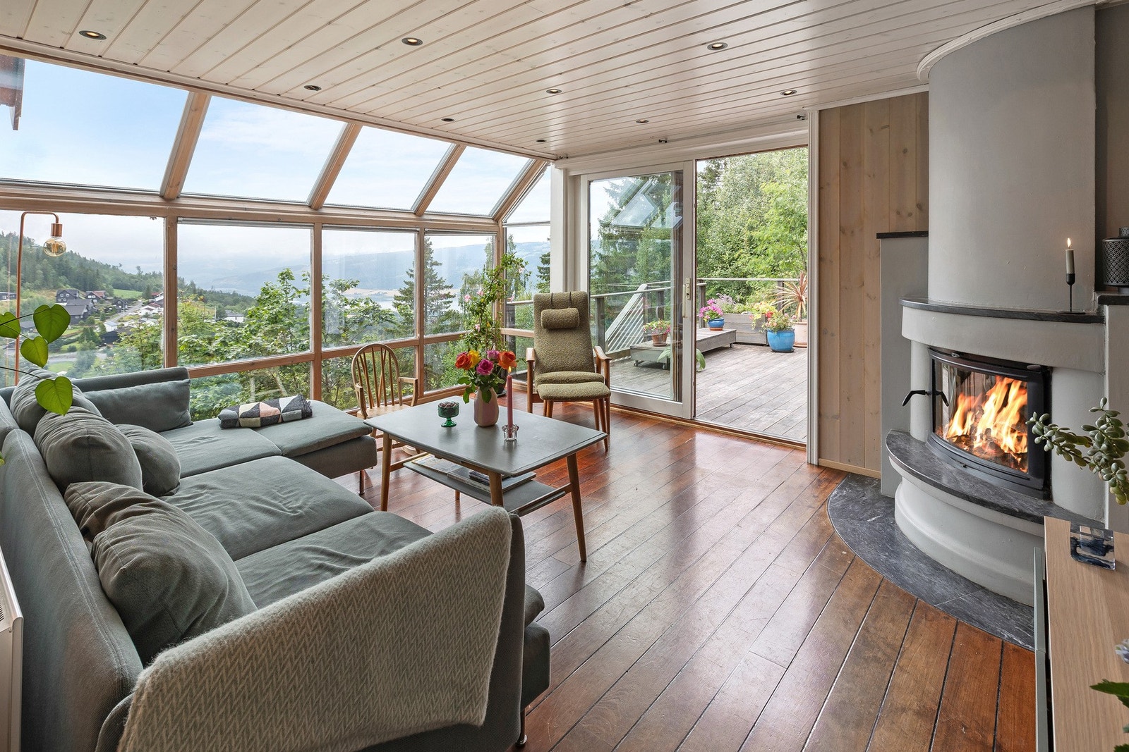 Gode og lyse rom med fantastisk utsikt Galleribilde