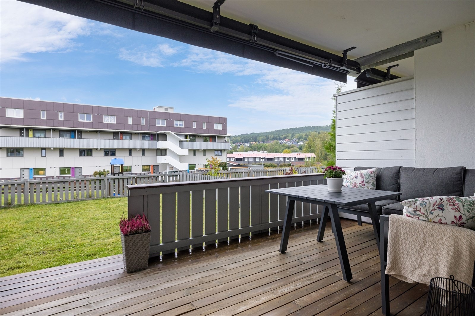 Terrassen er på ca. 13 m² og vender mot nordvest. Galleribilde