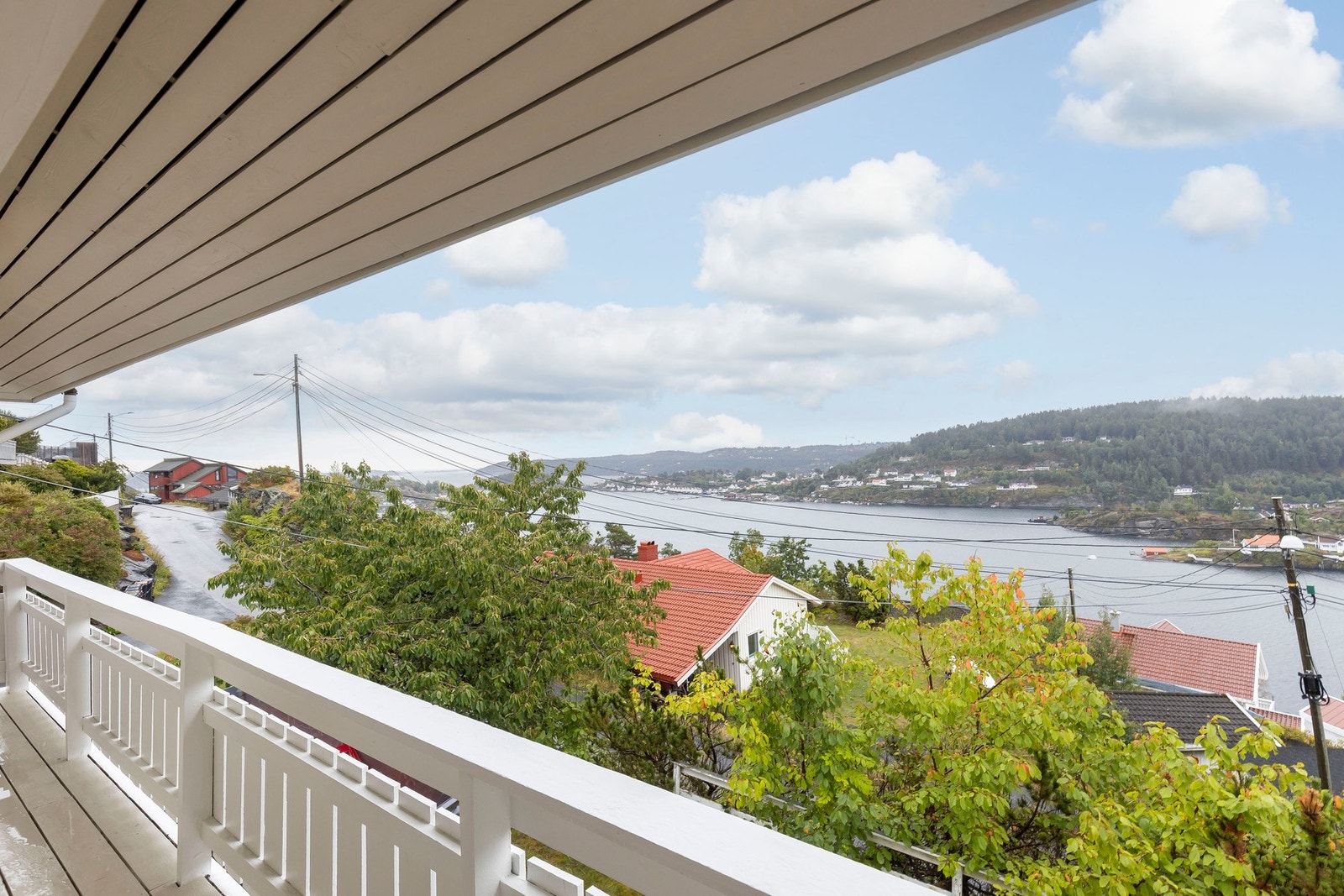 Fin utsikt også fra frokostterrassen! Galleribilde