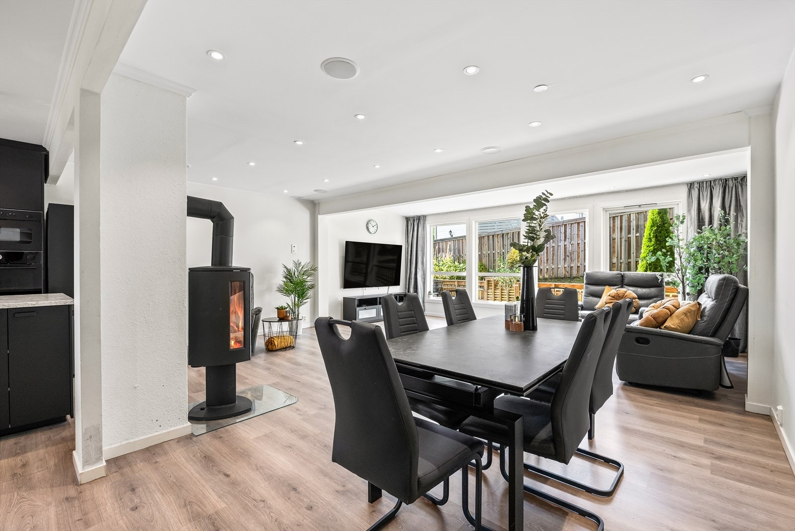 Det lyse fargepalettet gir deg muligheten til å bruke fantasien med det interiøret du ønsker. Galleribilde