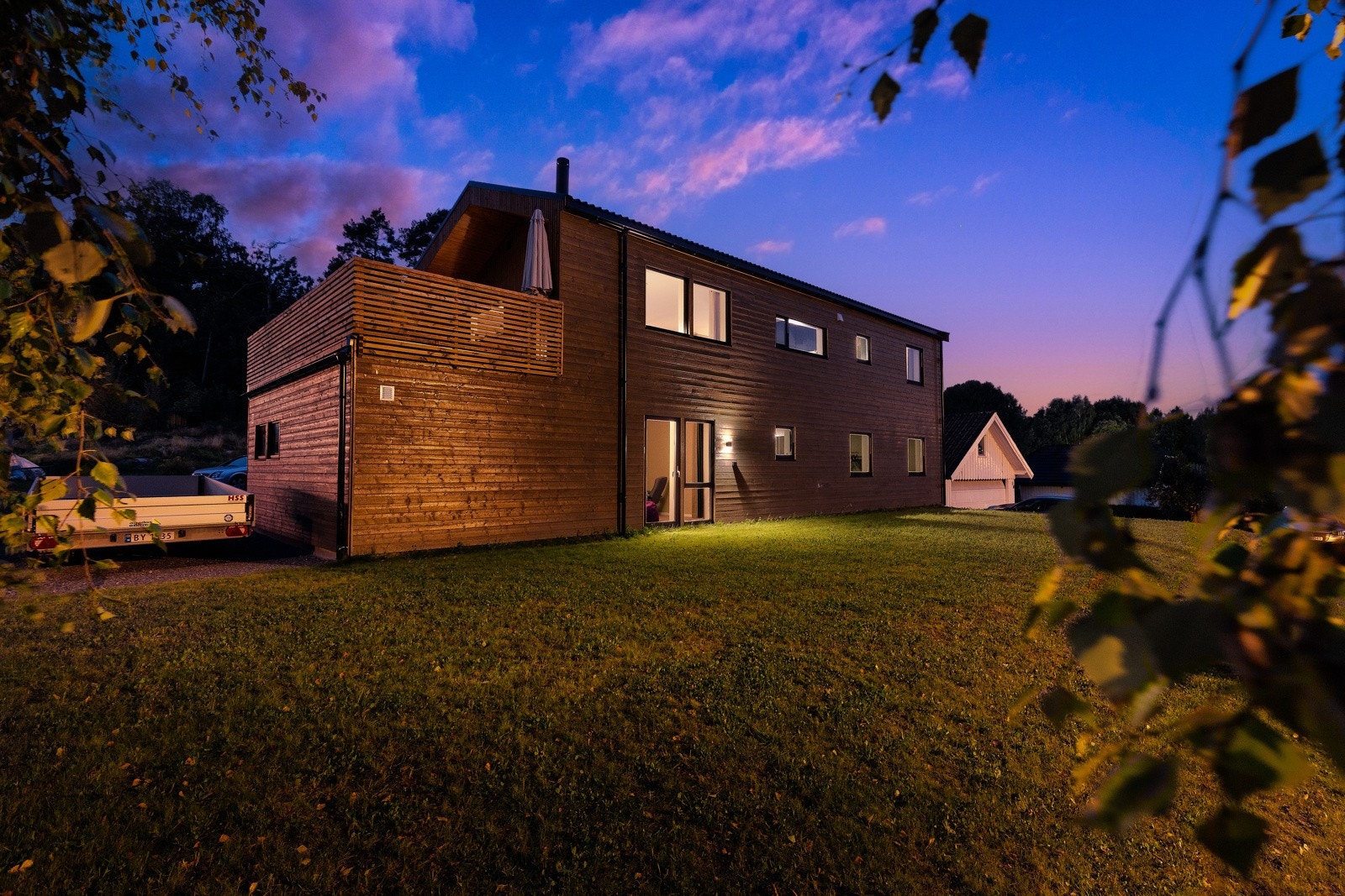 Moderne funkis med mulighet for utleiedel / hybel i 1. etg. Galleribilde