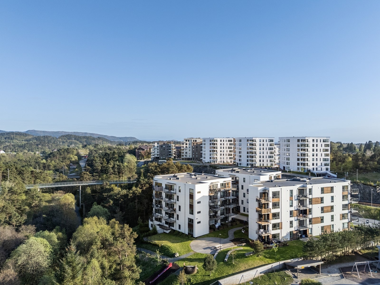 - Området er kjent for sine naturskjønne omgivelser, hvor du får en perfekt kombinasjon av sentralitet og ro - Galleribilde