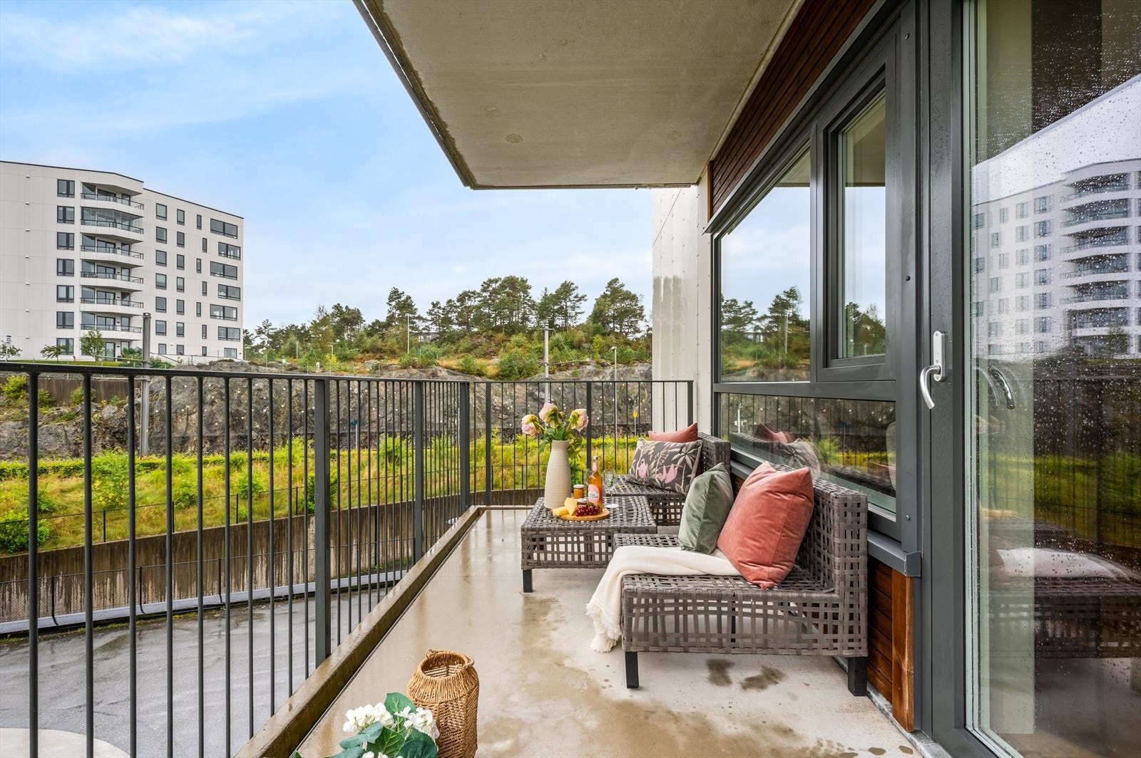 - En romslig balkong på 8 m² - Galleribilde