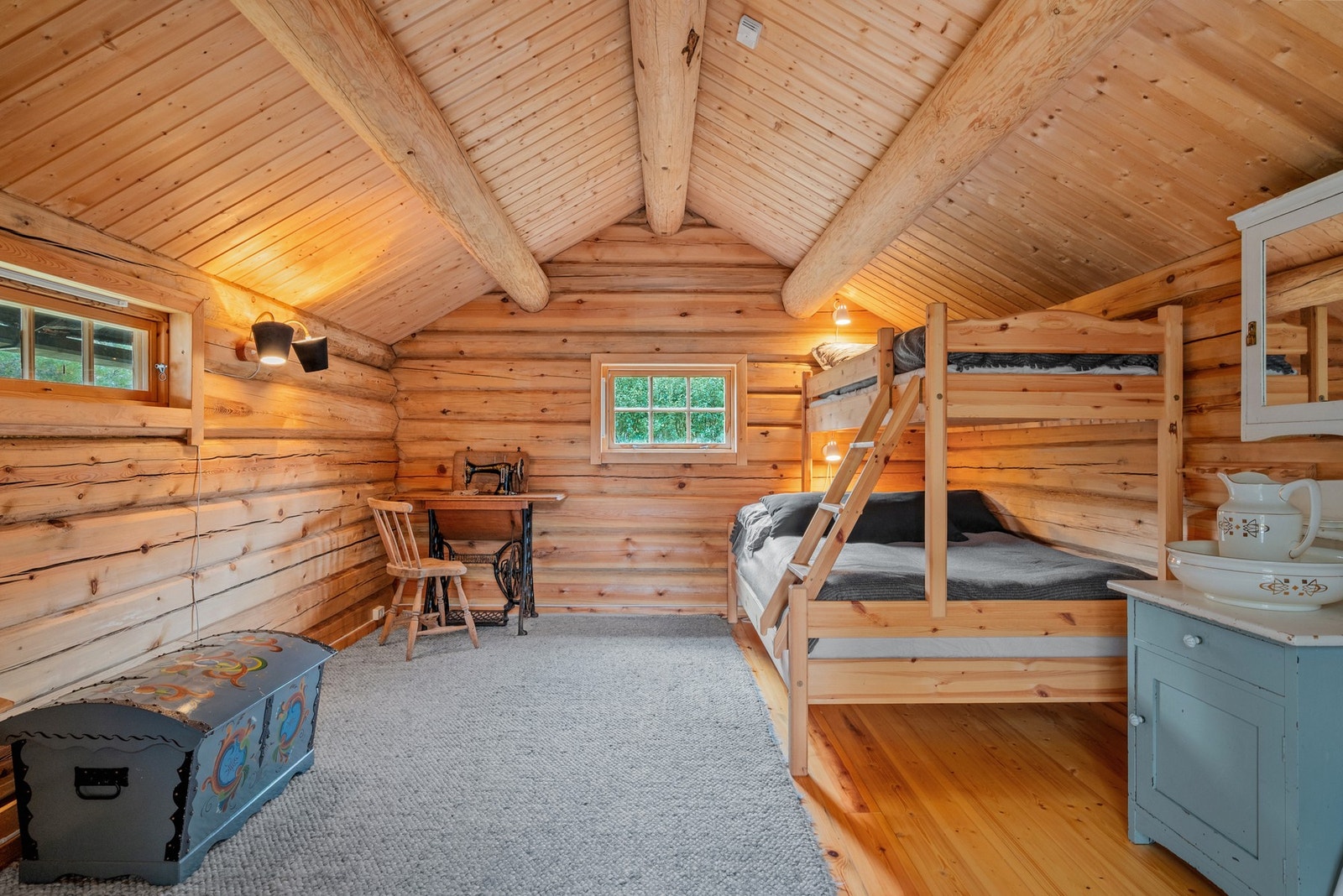 Annekset inneholder ytterligere tre soveplasser, eller som et krypinn for de som vil trekke seg litt tilbake. Galleribilde