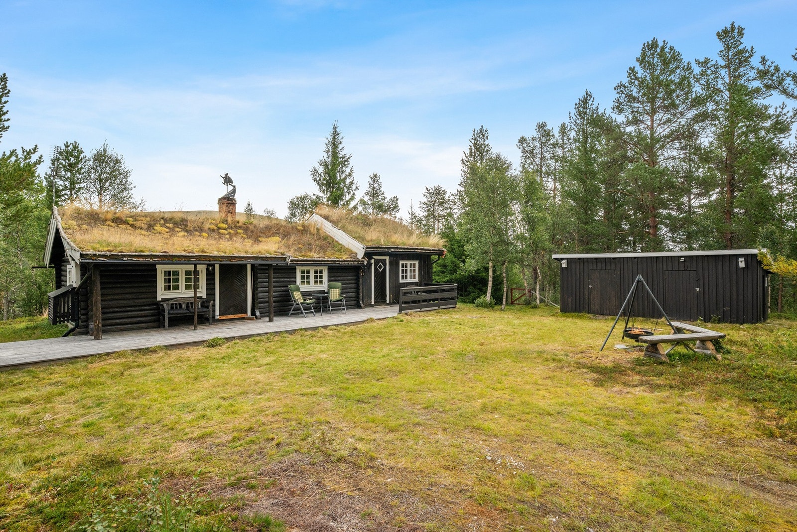 Hytta er opprinnelig oppført i 1956 med tilbygg og vesentlige oppgraderinger i senere år. Galleribilde