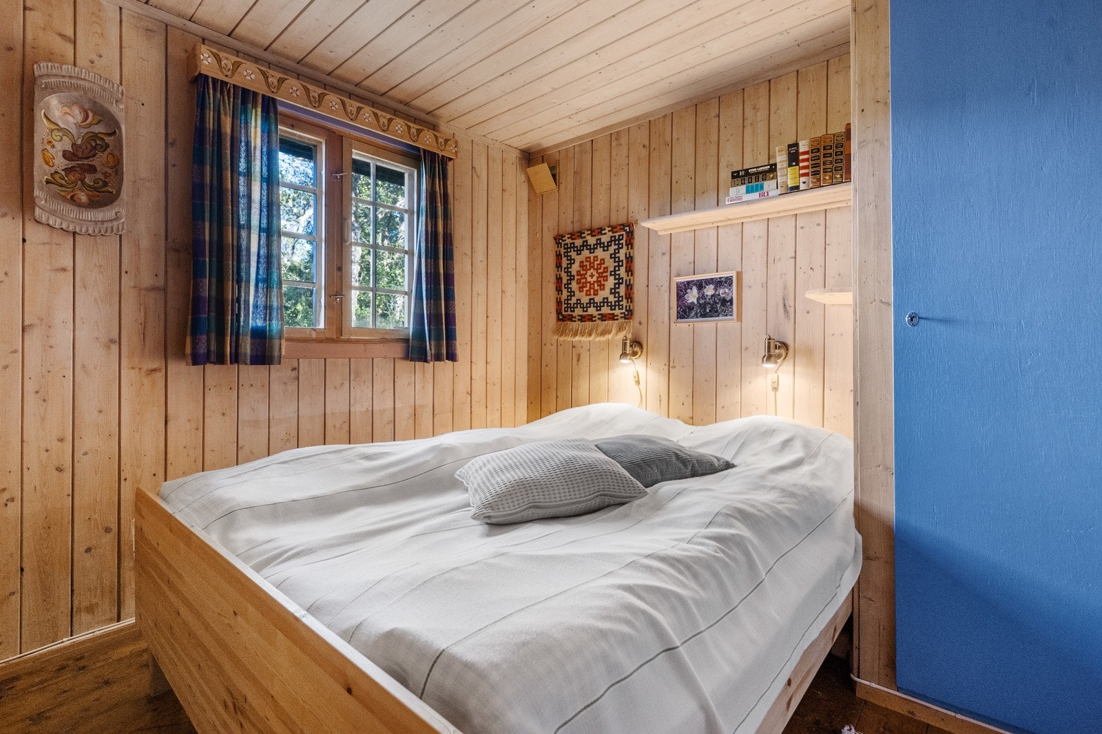 Hytta har 3 gode soverom med 8-9 sengeplasser Galleribilde