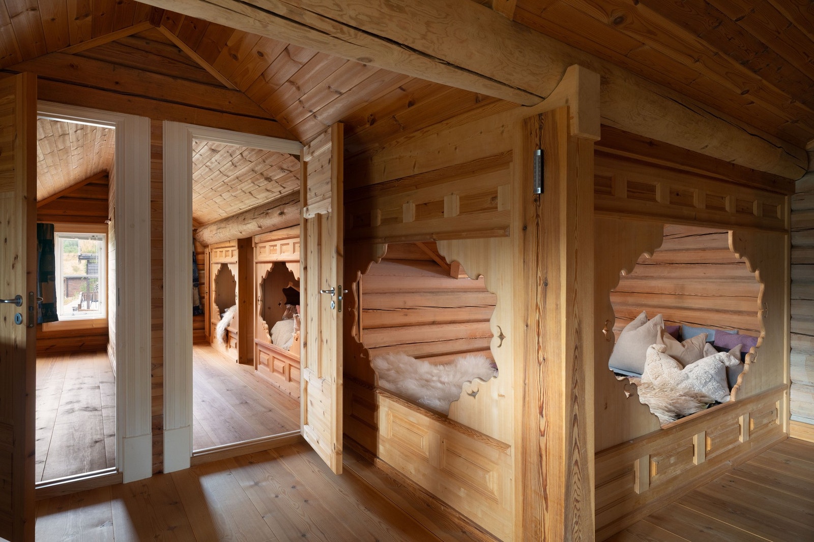 Hyttens andre etasje er fantastisk flott, med detaljer som fanger blikket Galleribilde
