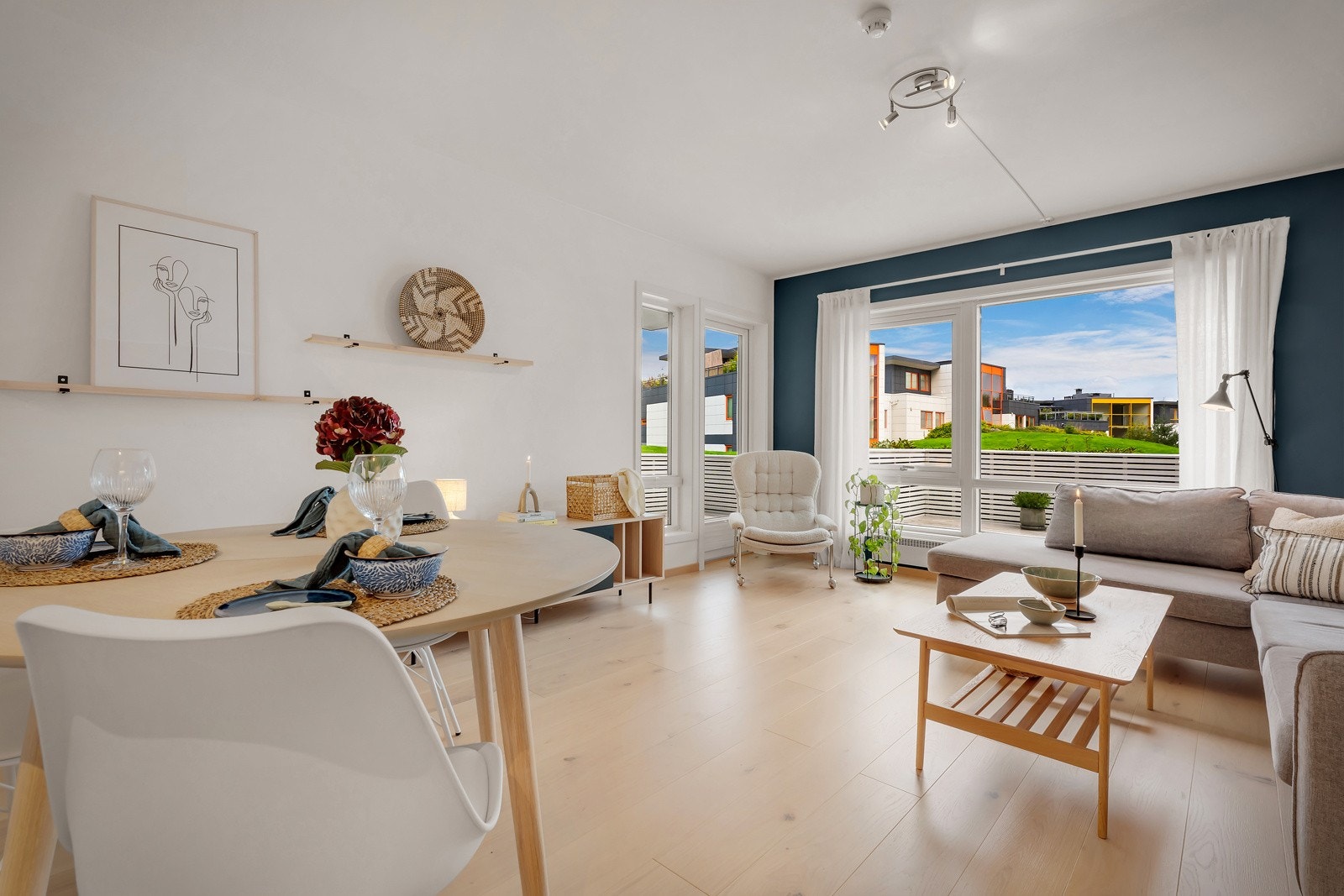 Inn i stuen forsterkes helhetsinntrykket. Galleribilde