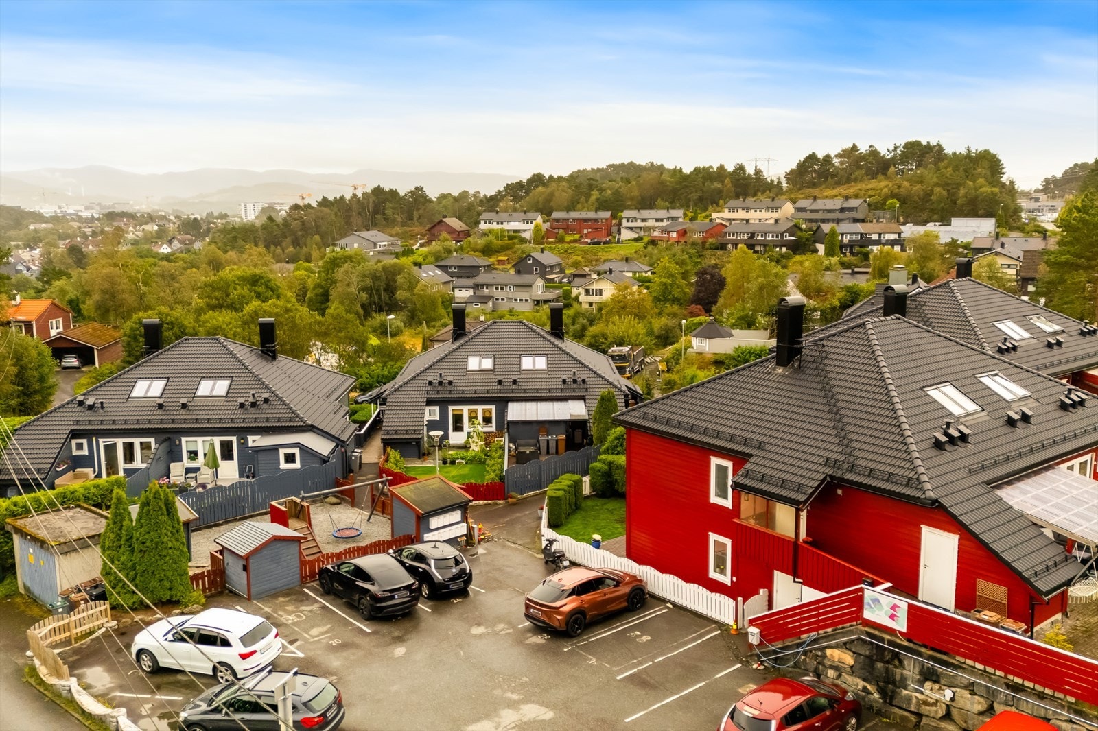 Sameiet disponerer noen gjesteparkeringer. Galleribilde