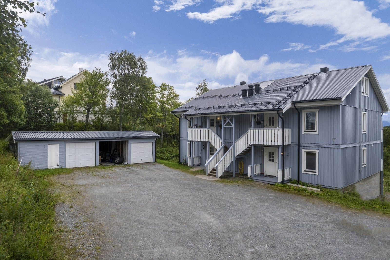 Velkommen til Skogenveien 123E, presentert av Nordvik Finnsnes! Galleribilde