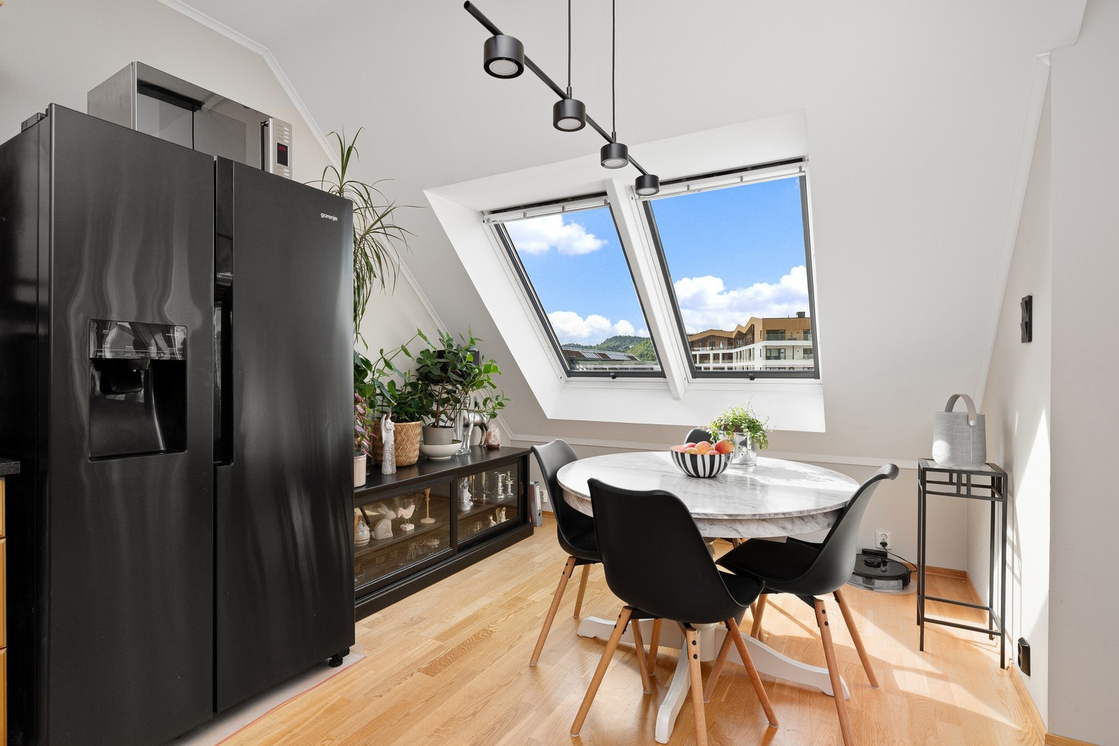 - Her er det også sentralvarme via radiator som gir lave månedlige strømutgifter - Galleribilde