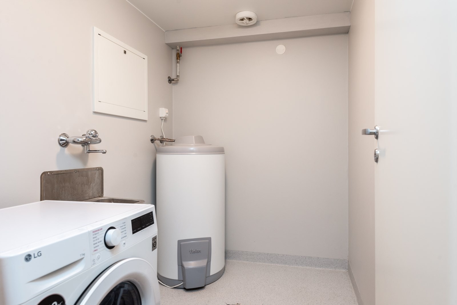 Vaskerom Galleribilde