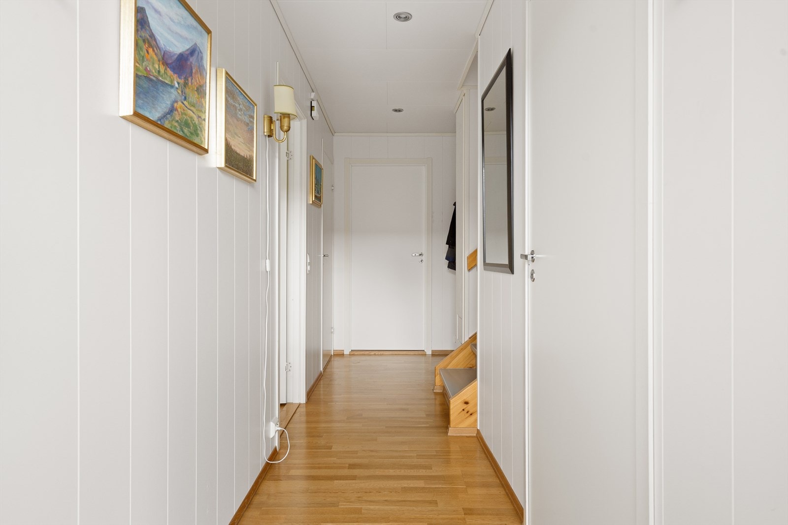 Gang i underetasjen Galleribilde