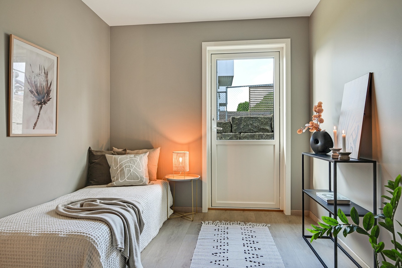 Soverom nr. 4 - her er det utgang til hagen. Galleribilde