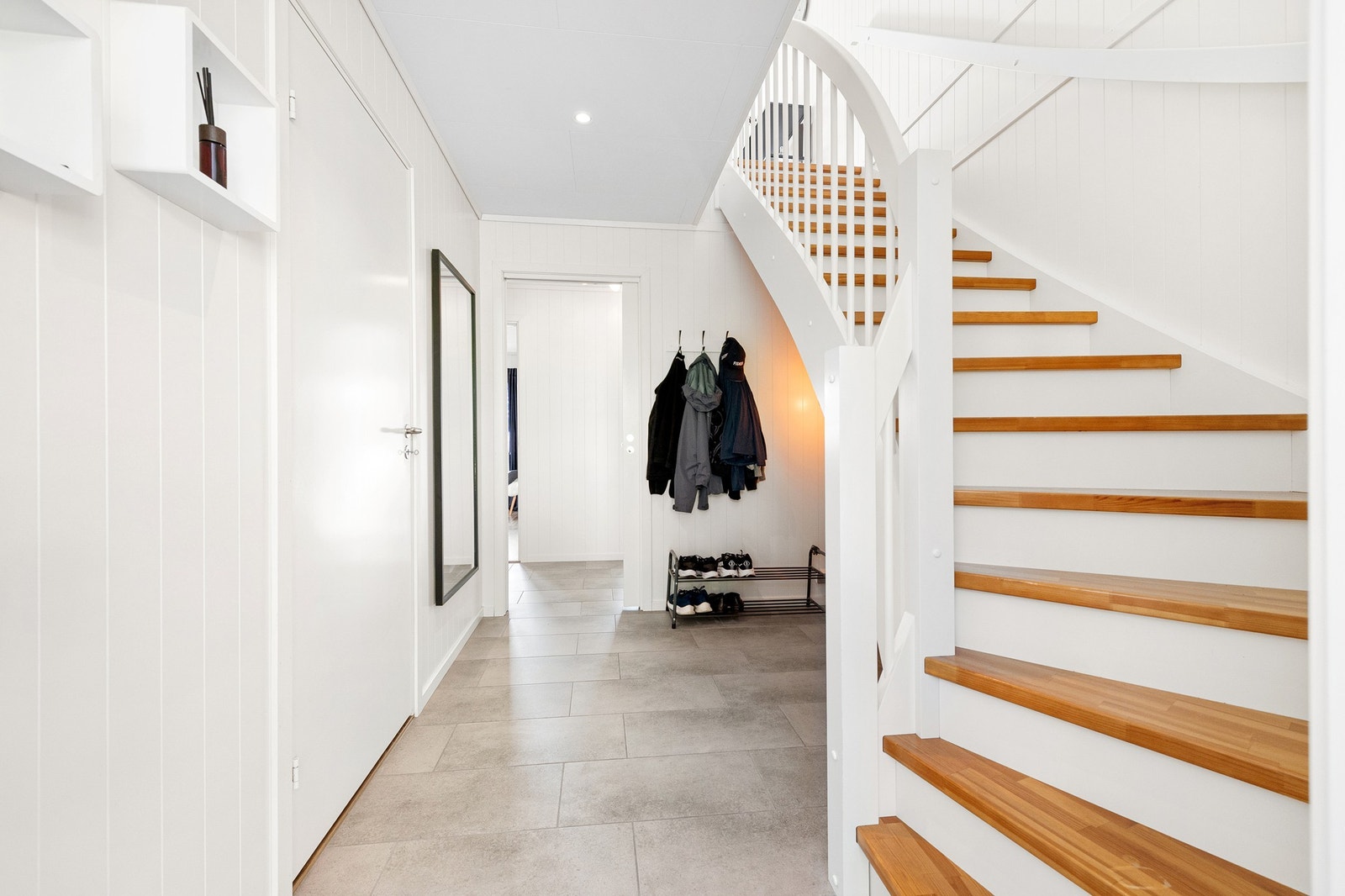 Vi beveger oss opp til 2. etasje. Galleribilde