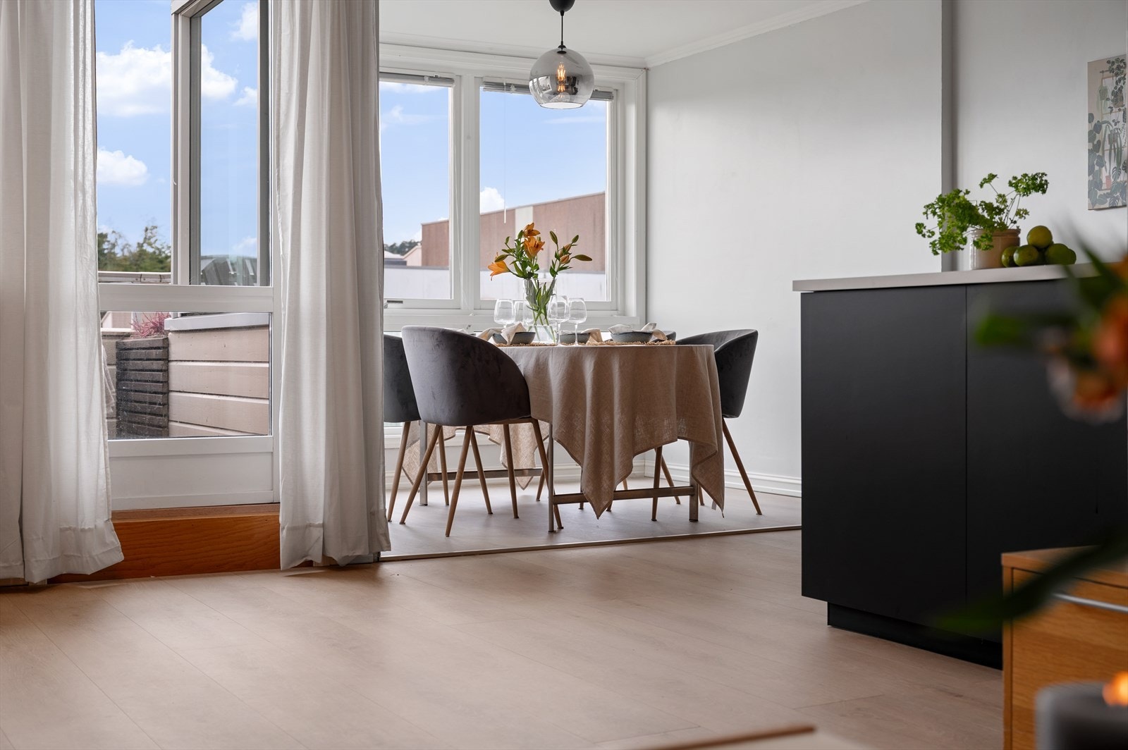 - Her kan man invitere venner eller familie på middag - Galleribilde