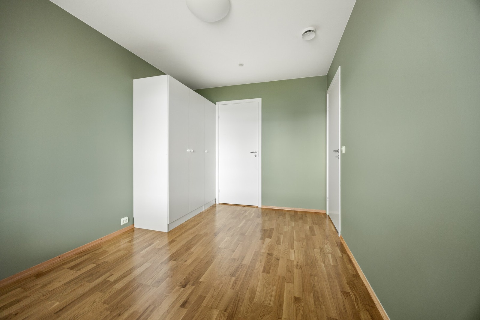 Fra soverommet er inngang til bod på ca. 4 kvm. Galleribilde