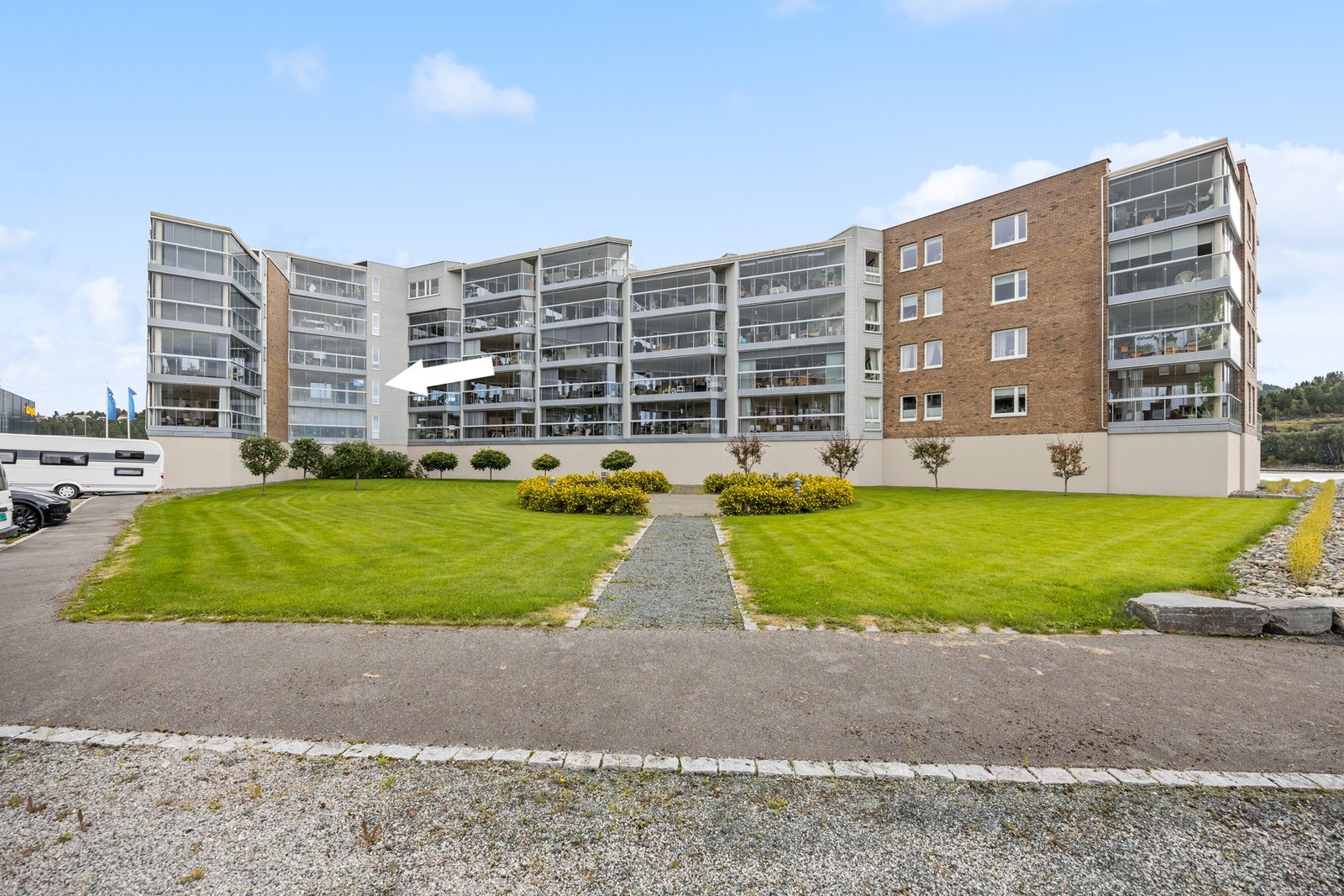 Velkommen til Molovegen 17, presentert av EiendomsMegler1 v/ Martin Johansen. Galleribilde