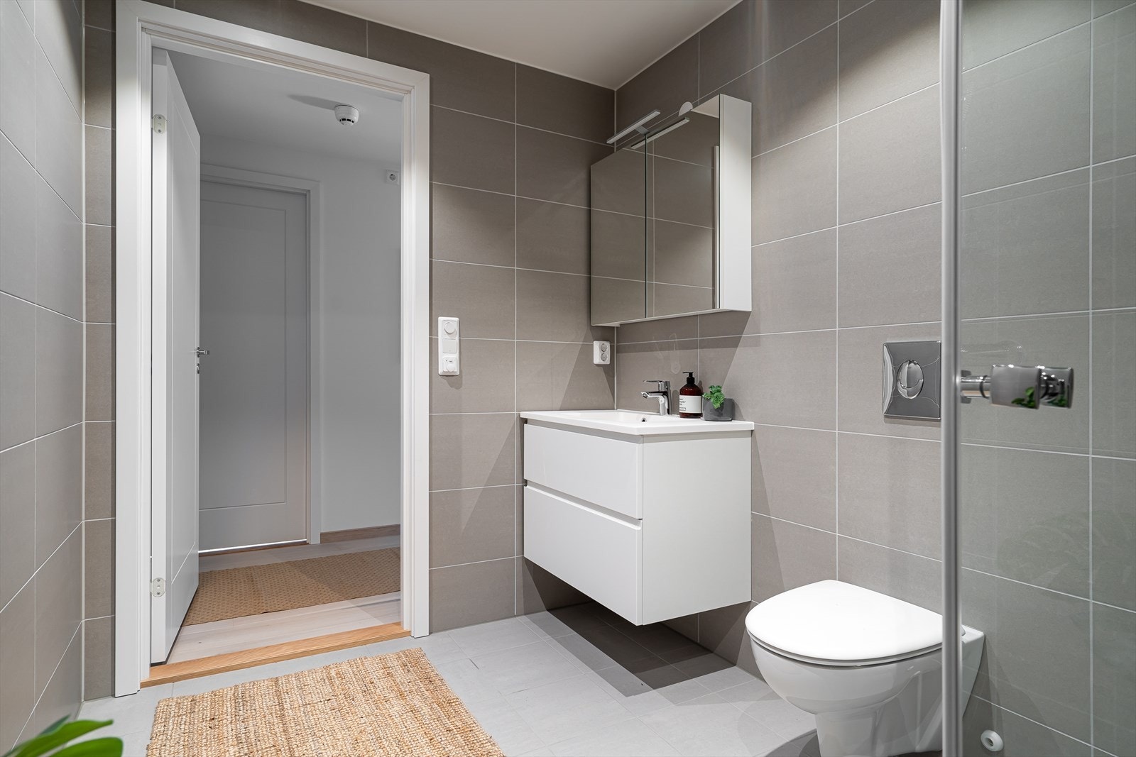 - Bildet er tatt i en annen leilighet av tilsvarende type, avvik vil forekomme Galleribilde