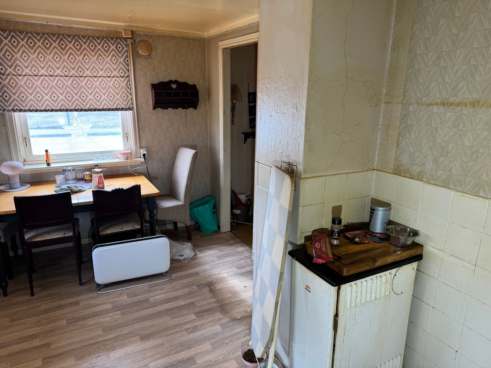 Kjøkken til spisestue Galleribilde