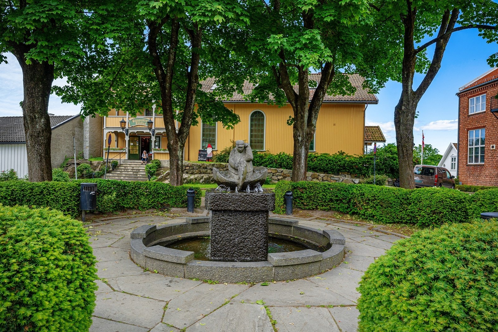 Ca 300 meter til Julehuset på Torget. Galleribilde