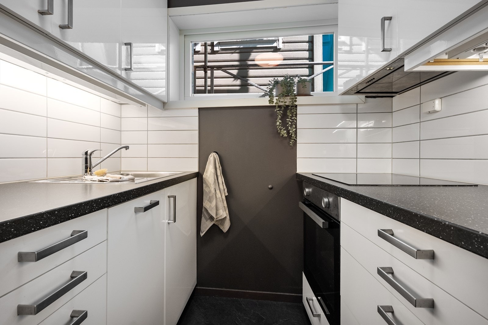 Kjøkkenet er fra 2018 i følge forrige eier, og har en god standard. Galleribilde