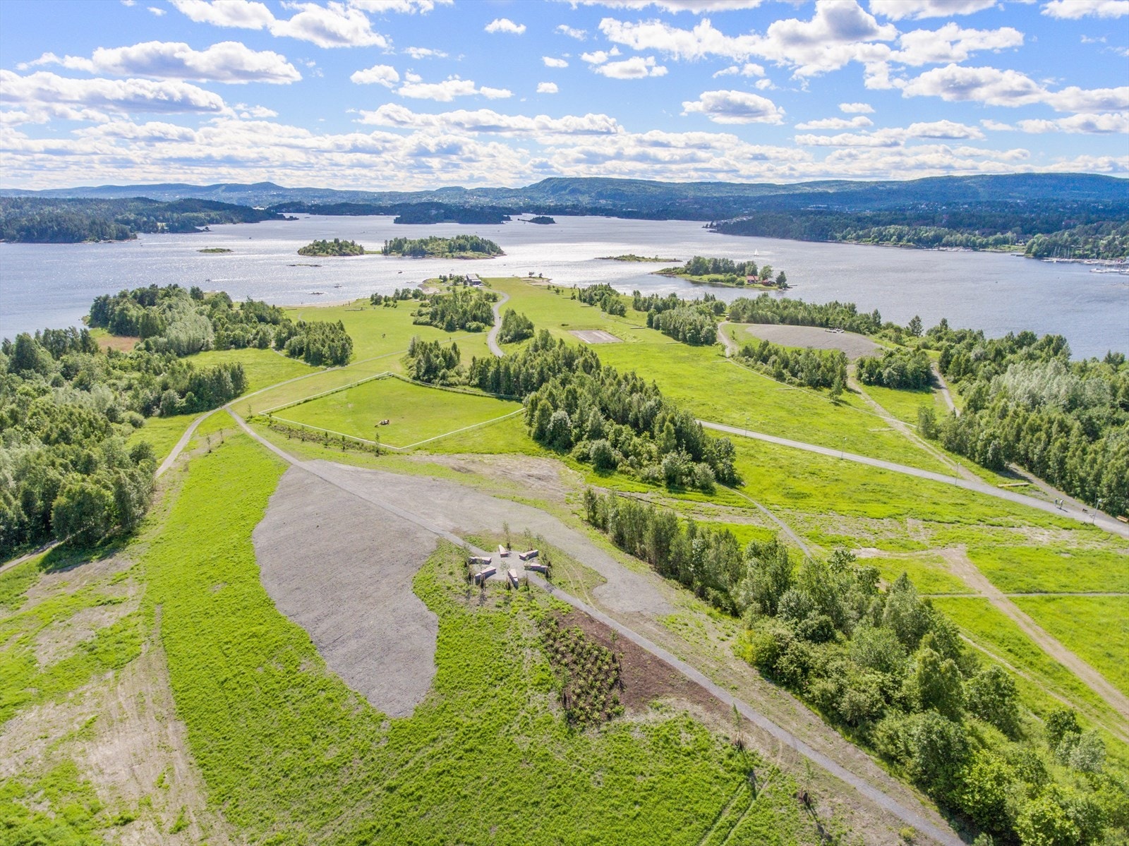 Storøya. Galleribilde