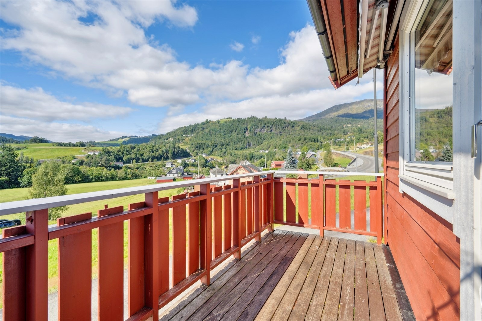 Flott utsikt mot Mo og Torefjell Galleribilde