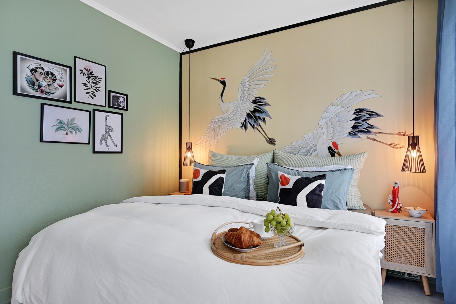 Rommet er av god størrelse med plass til garderobeskap Galleribilde