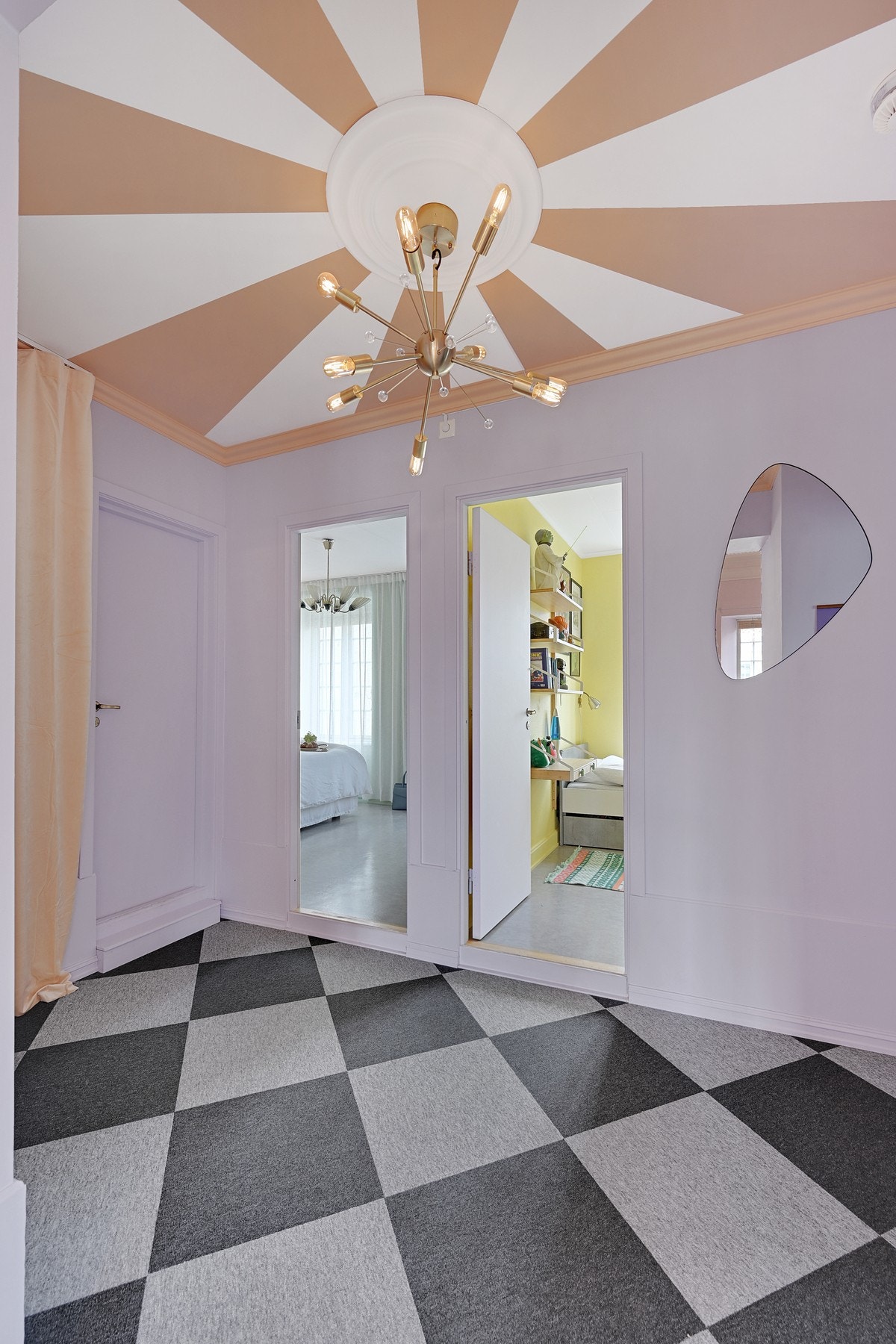 Vel på innsiden og i den romslige hallen Galleribilde