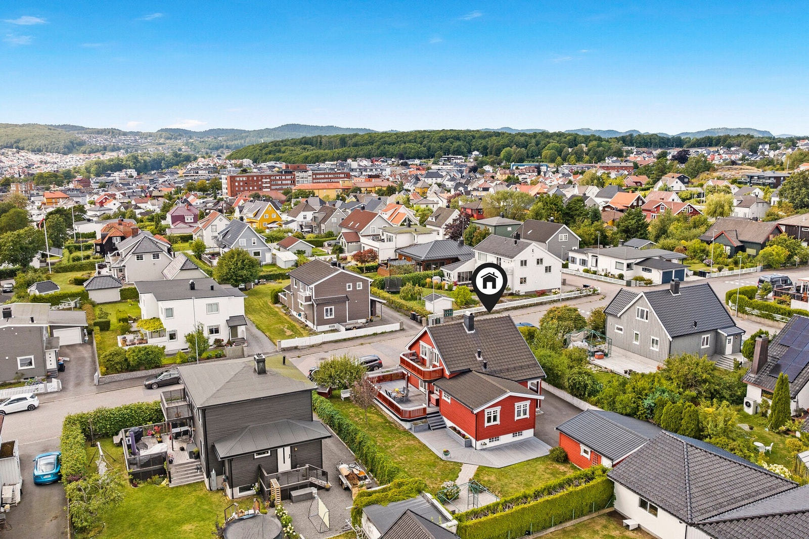 Velkommen til Parkalleen 13 - presentert av Martin Sundet v/ EIE eiendomsmegling! Galleribilde