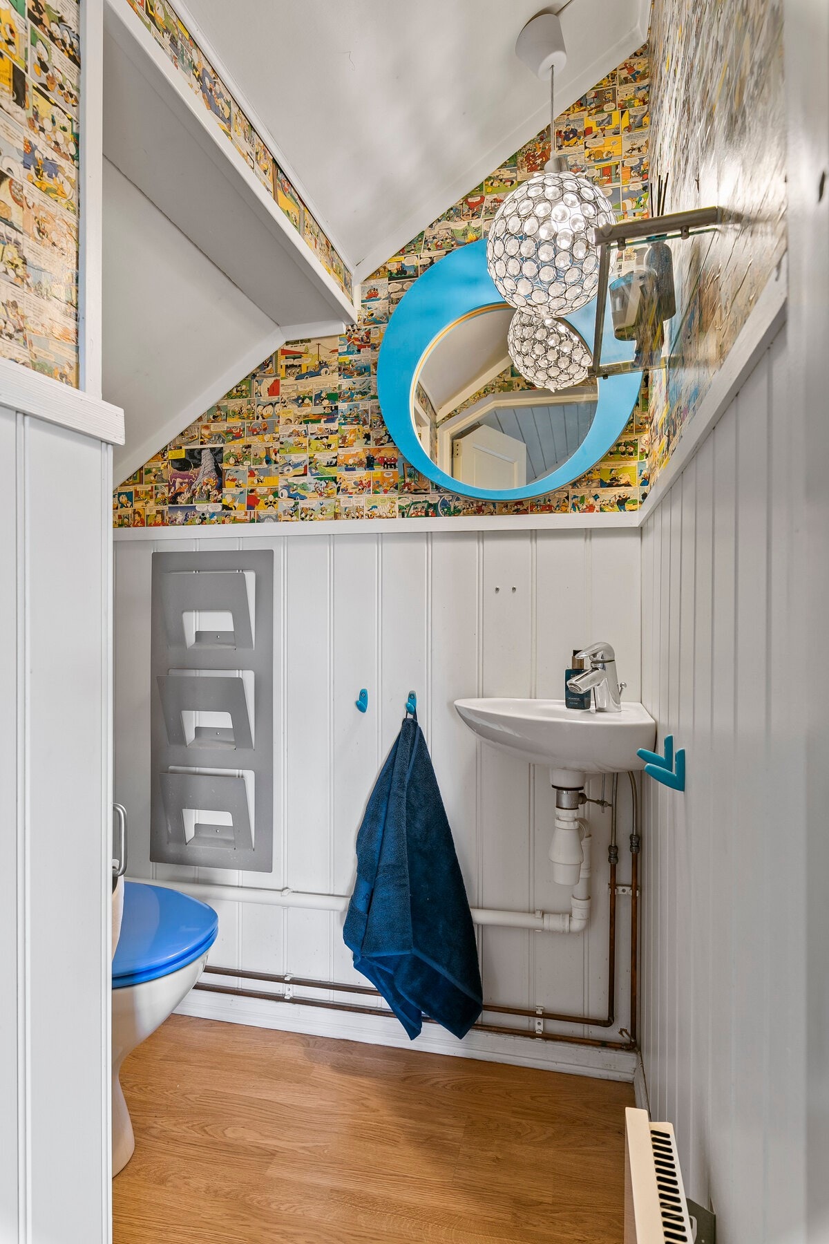 Praktisk toalettrom i 2. etasje. Galleribilde