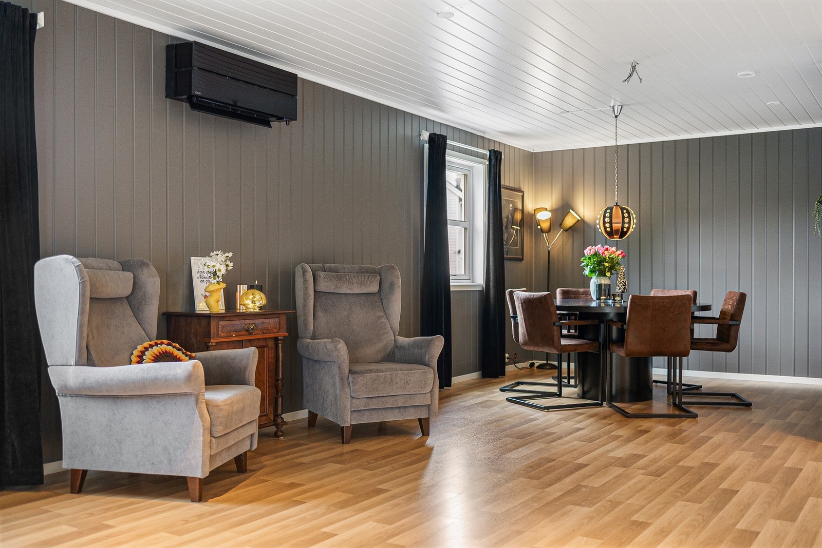 Den romslige planløsningen gjør at nye eiere enkelt kan sette sitt eget preg på inventar Galleribilde