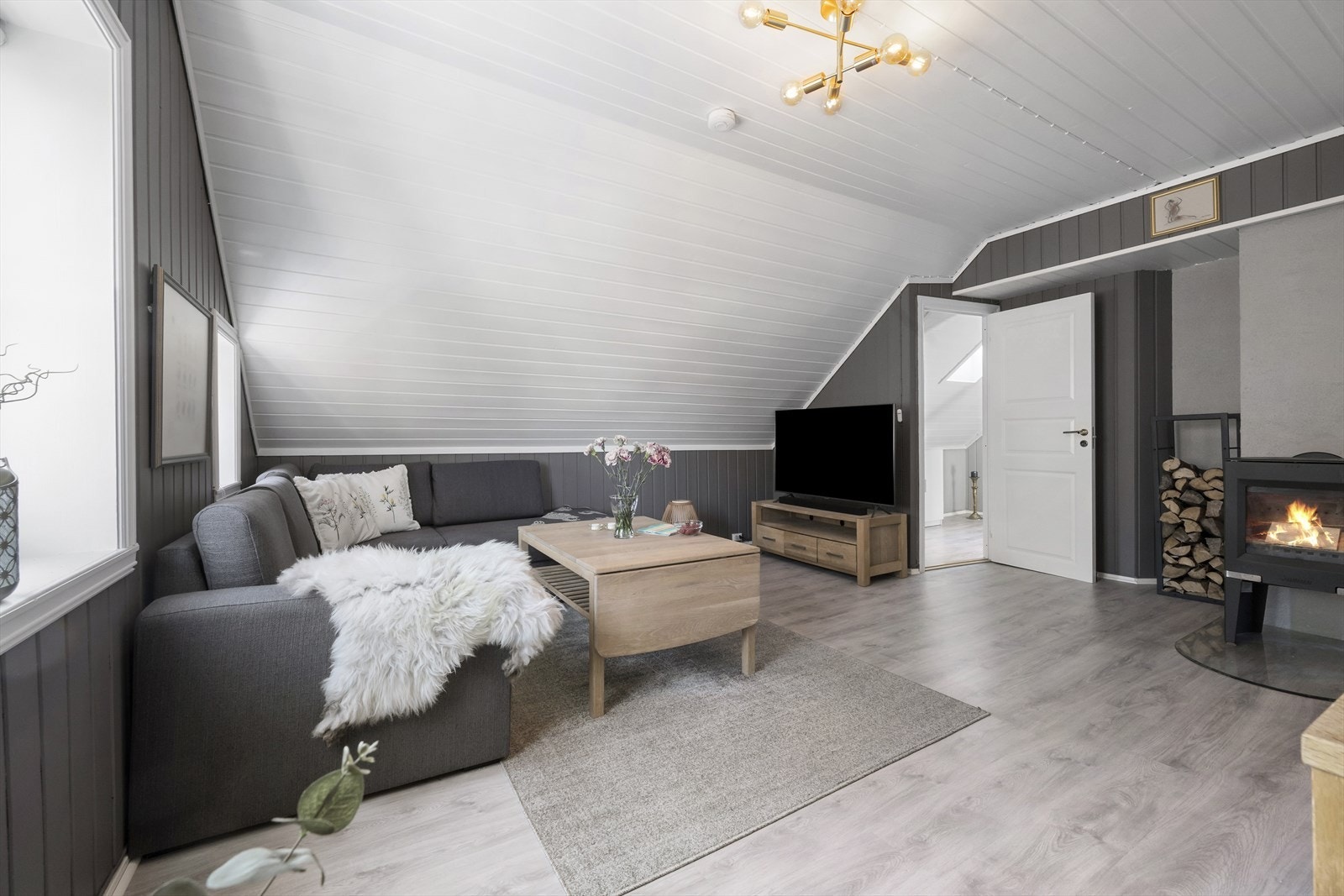 Praktisk når man ønsker å trekke seg tilbake med en filmkveld. Galleribilde