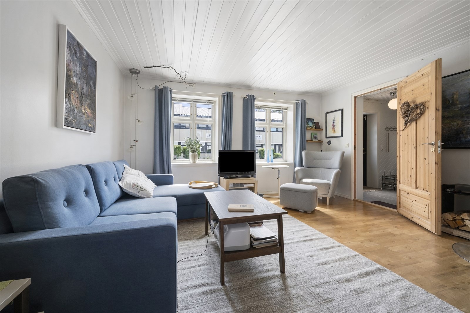 Godt med lysinnslipp fra vindu. Galleribilde