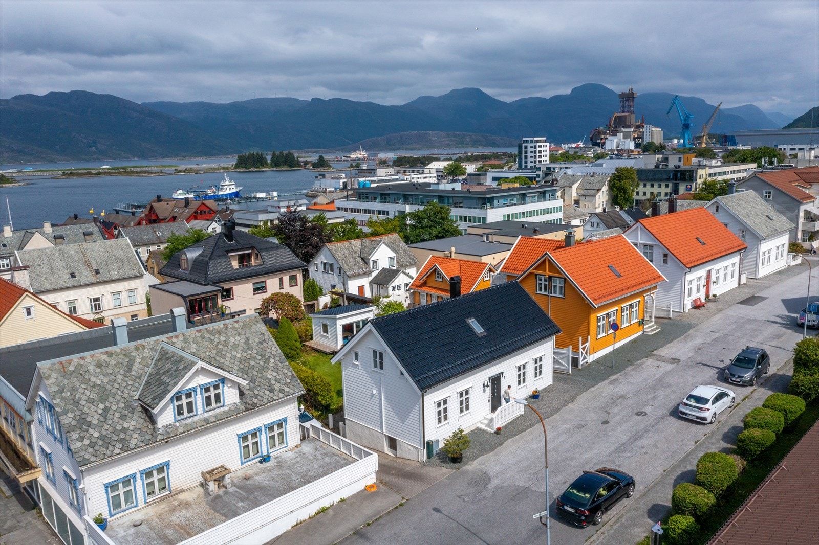 Her bor du sentrumsnært med kort avstand til alt du måtte trenge! Galleribilde