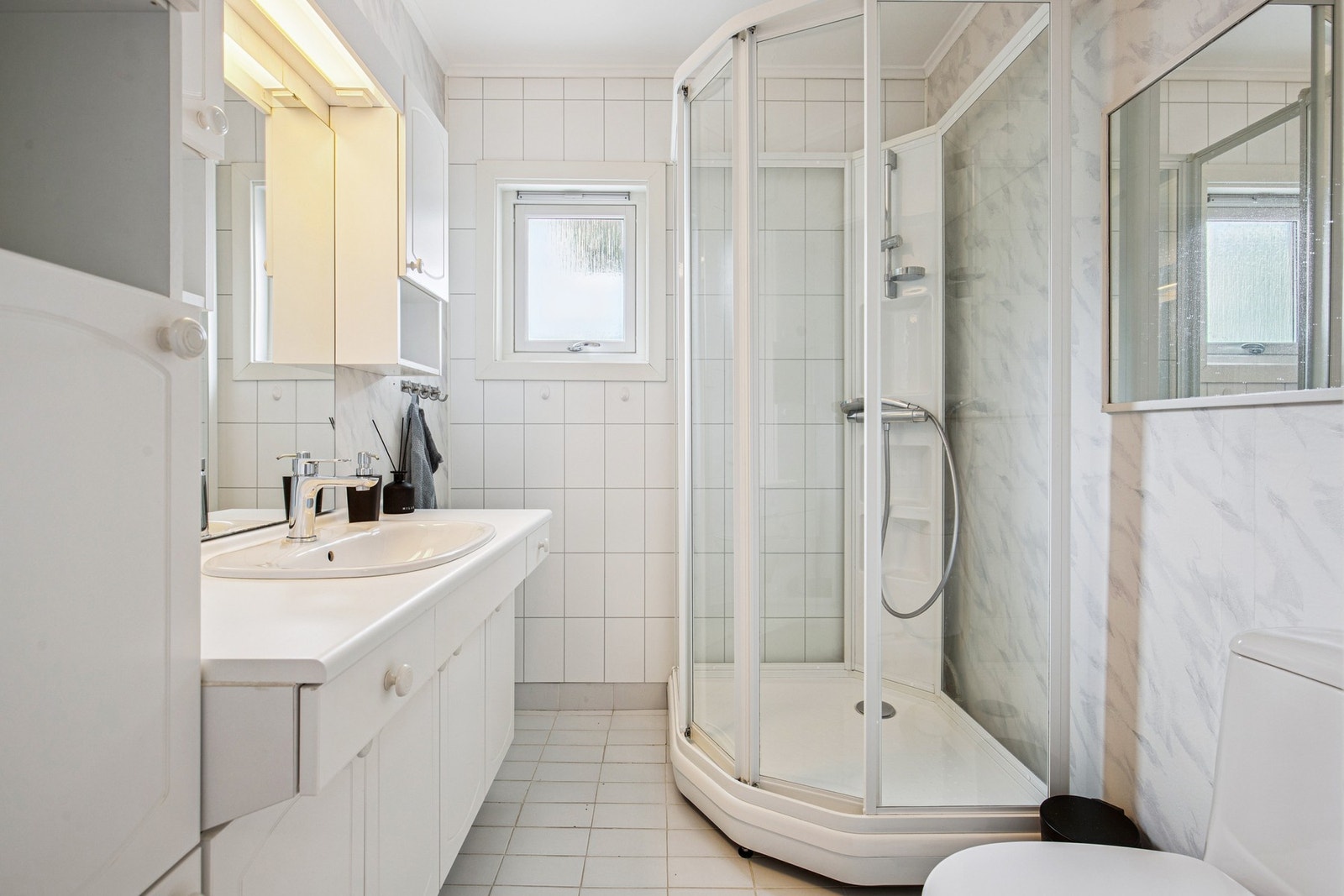 Bad 1. etasje Galleribilde