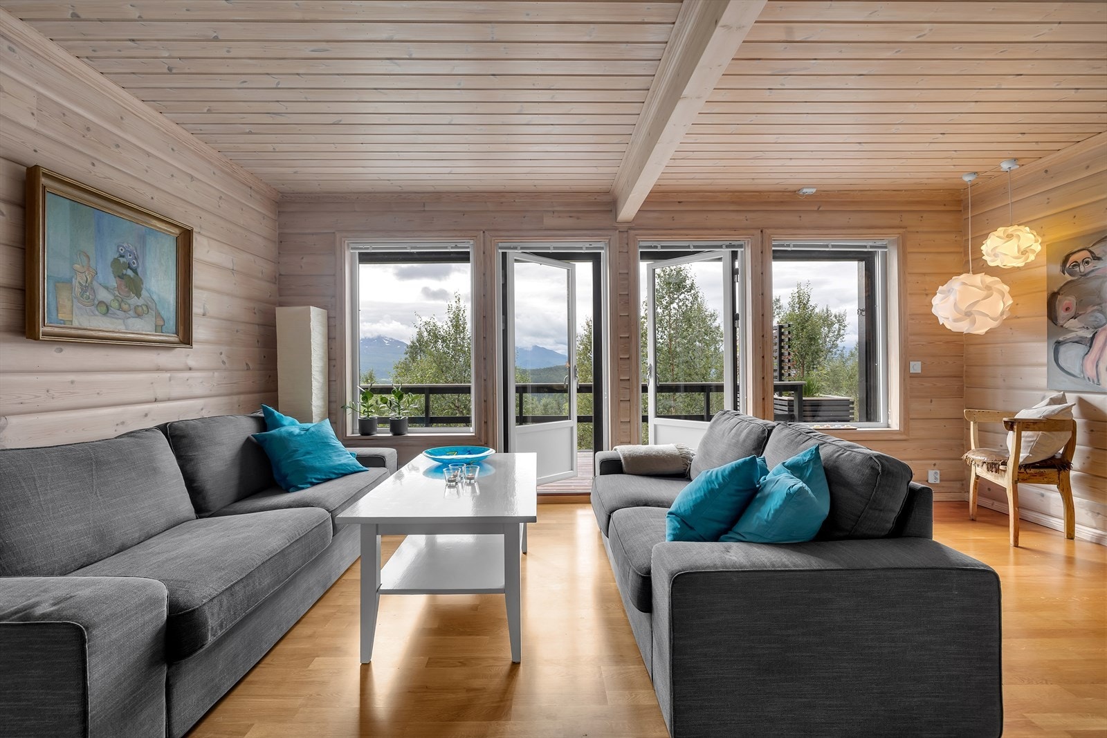 Flott utsikt fra stuen. Galleribilde