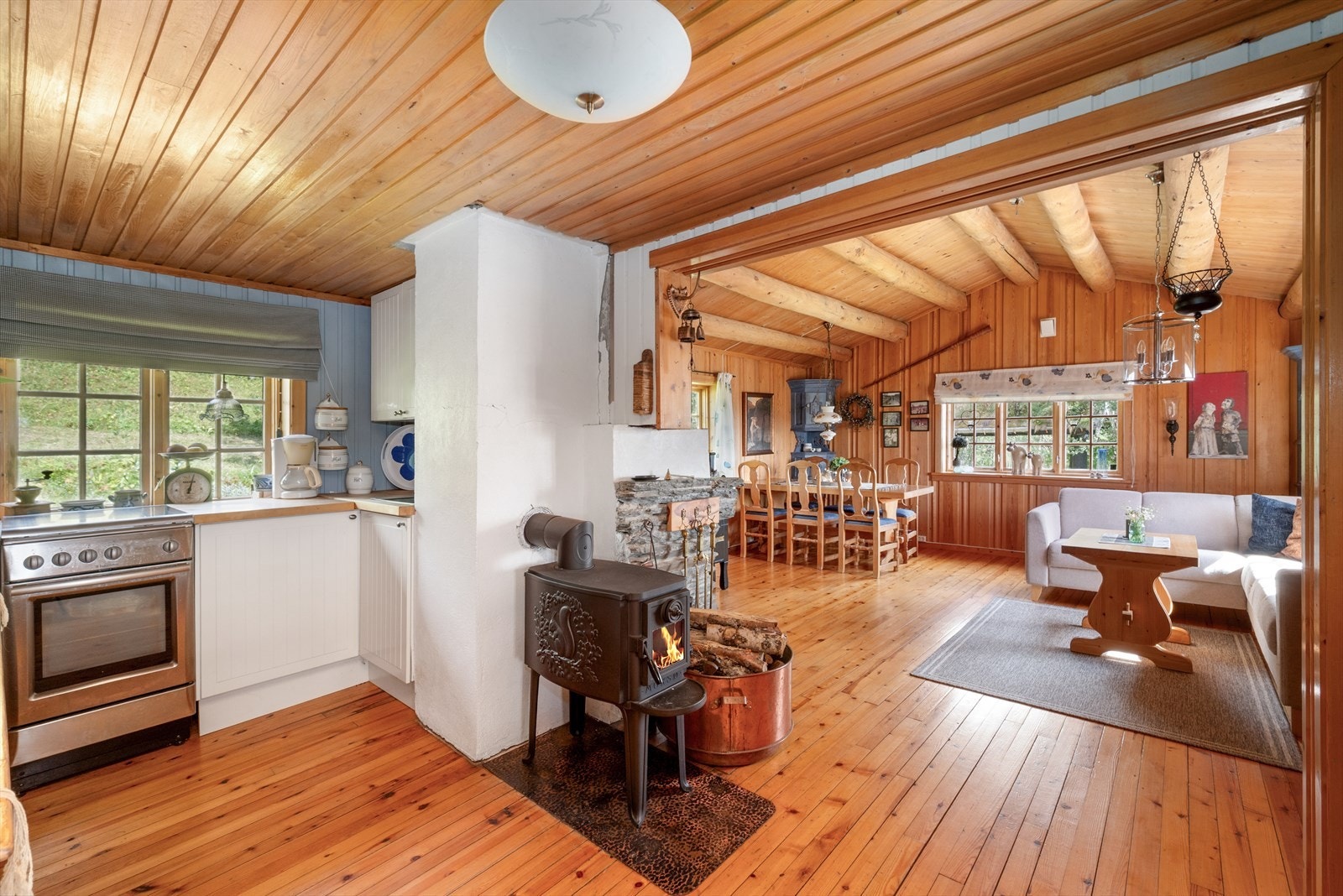 Kjøkken/stue. Galleribilde