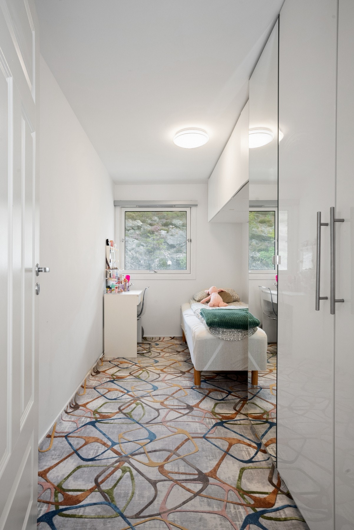 Rommet passer fint som barnerom, gjesterom eller kontor - alt etter ønske og behov. Galleribilde